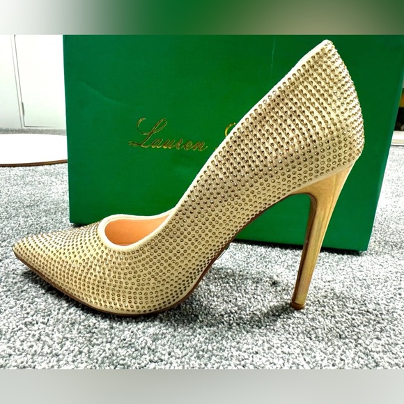 Lauren Lorraine Shoes - 750. 792. NEW SIZE 8 Lauren Lorraine Gold Rhinestone Pointed-Toe Stiletto Pump